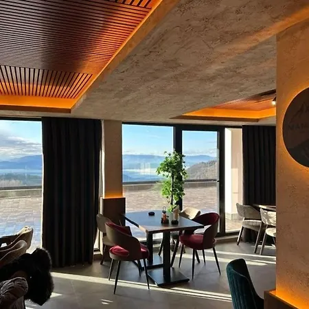 & N34 Milmari Apartament